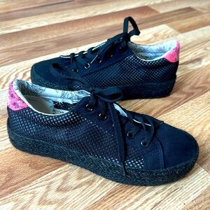 Kiley crazy black mesh lace up sneakers,  shoes size 38
